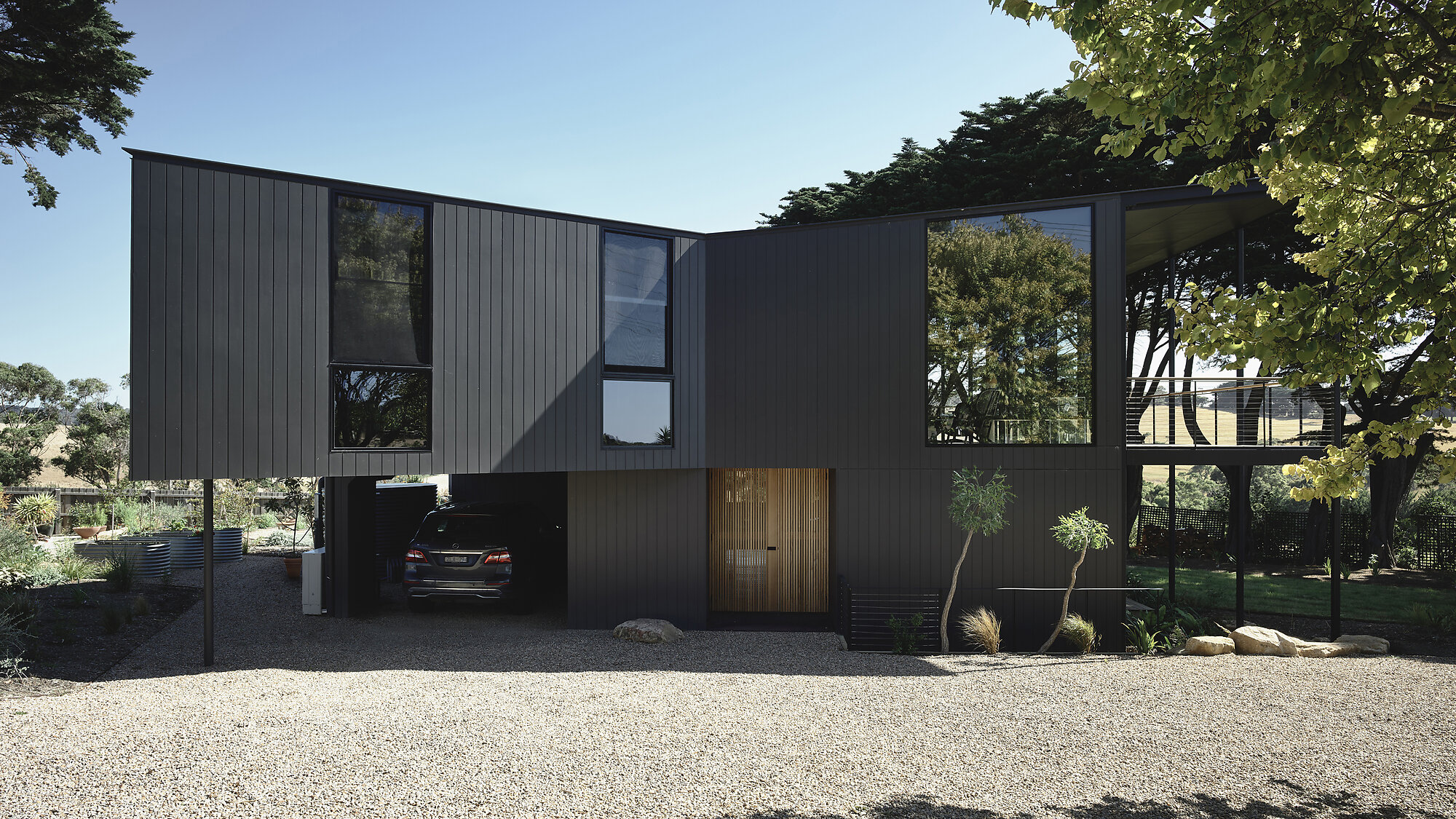 Interior photograph of Flinders Residence by Derek Swalwell